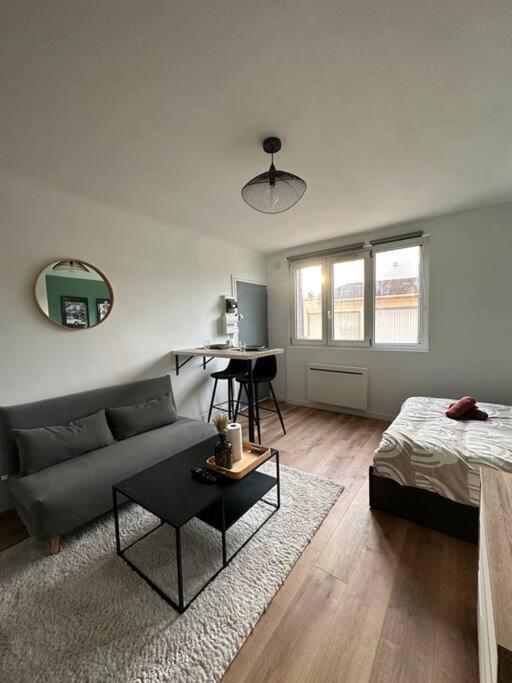 Appartement Proche Paris Et Metro - Parking Prive Maisons-Alfort Kültér fotó